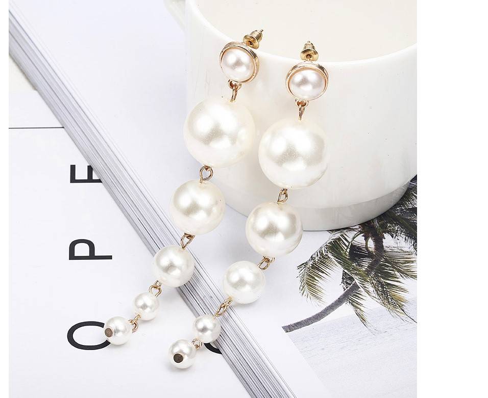 Women's Oversized Pearl Earrings