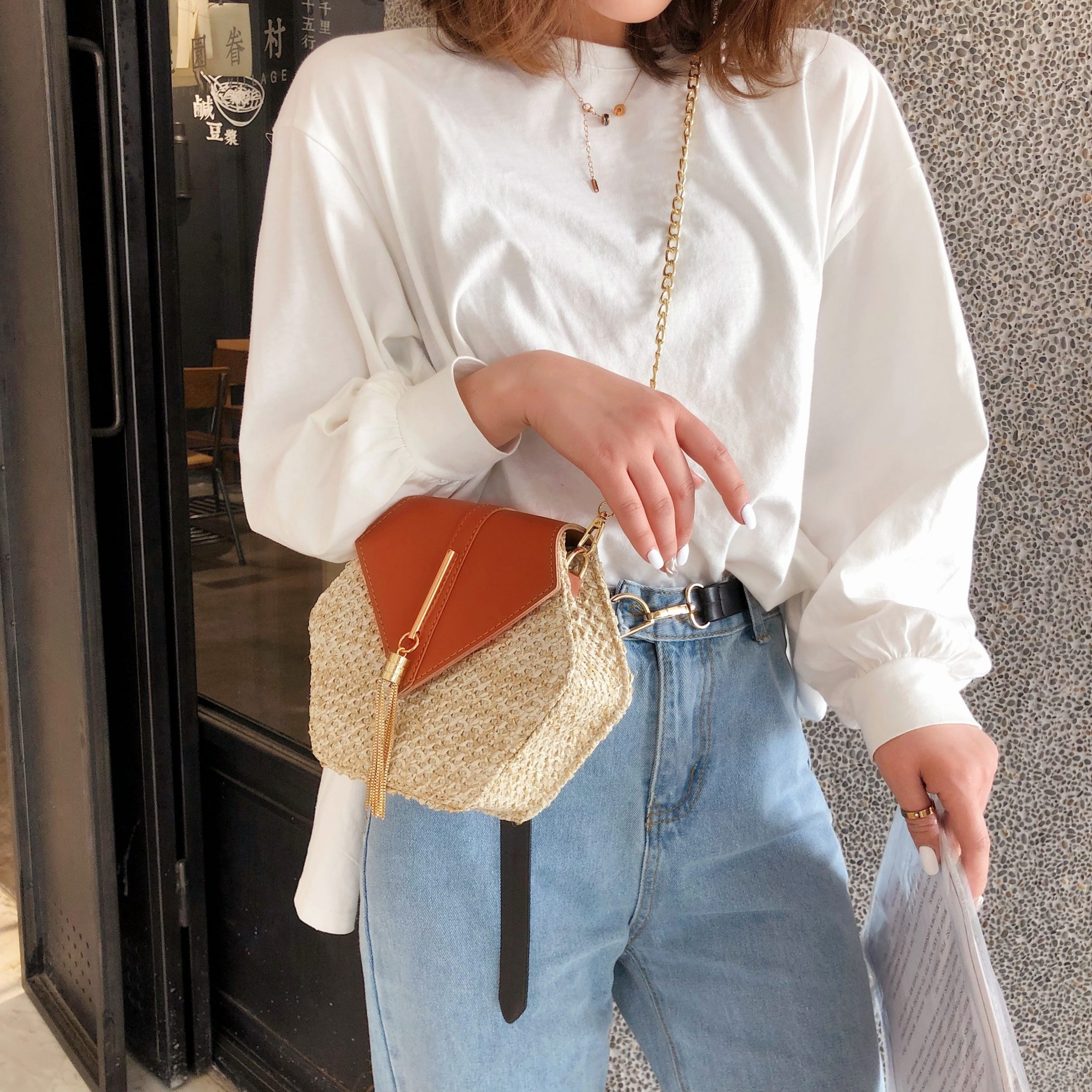 Women's Hexagon Shaped Straw Bag